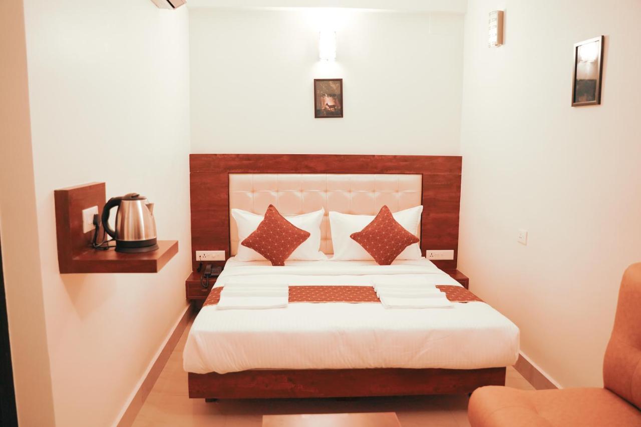 Advaitha Residency Hotel Májszúr Kültér fotó